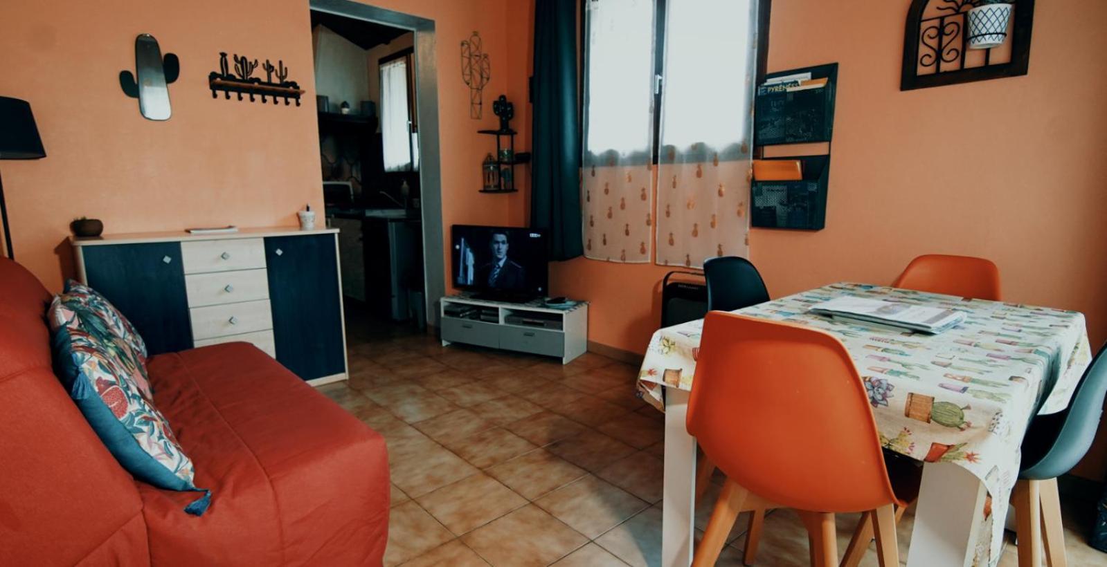 Le Nopal Bleu Lägenhet Tarascon-sur-Ariège Exteriör bild