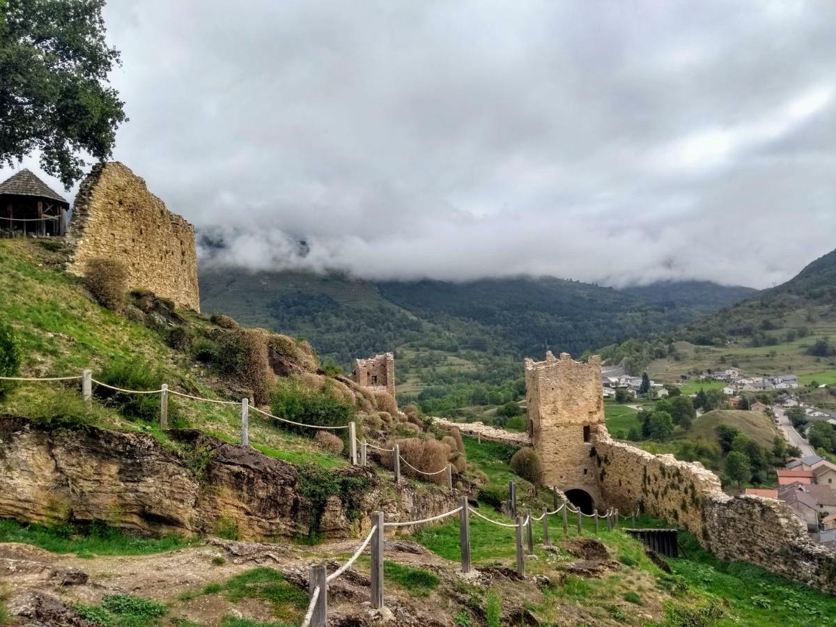 Le Nopal Bleu Lägenhet Tarascon-sur-Ariège Exteriör bild